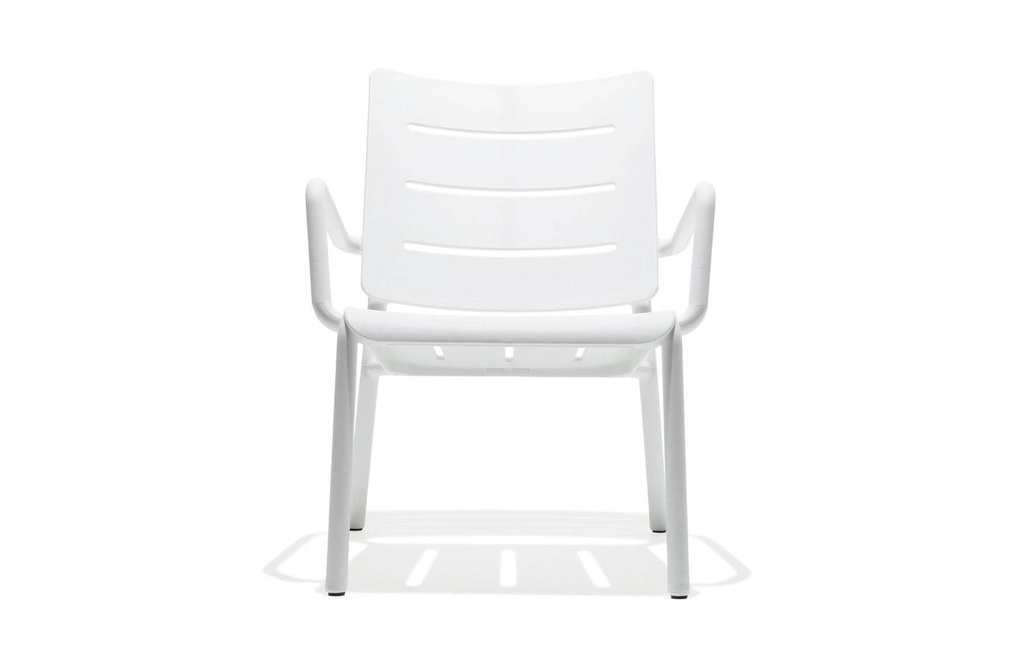 Outo Outdoor Lounge Chair