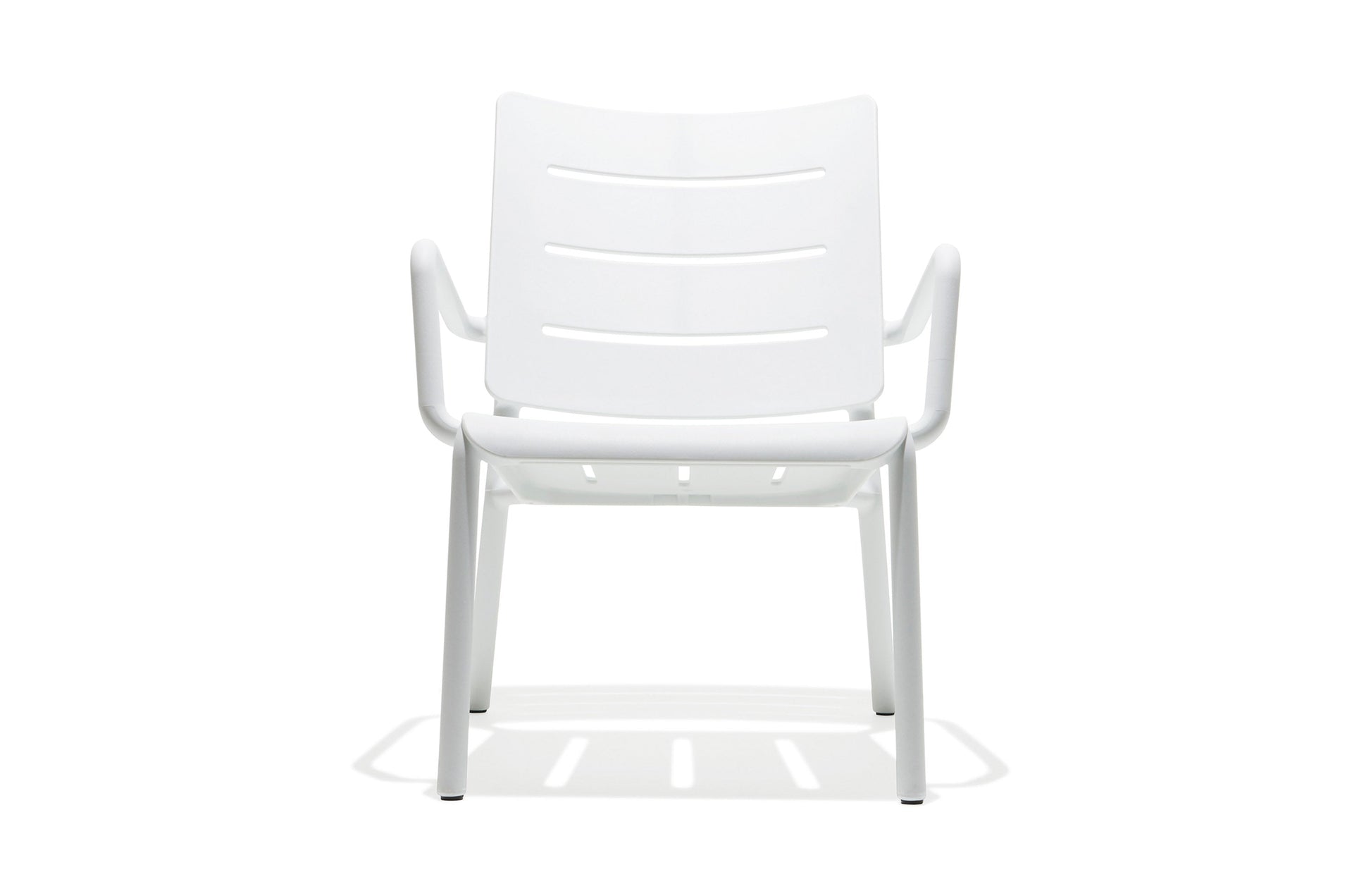 Outo Outdoor Lounge Chair