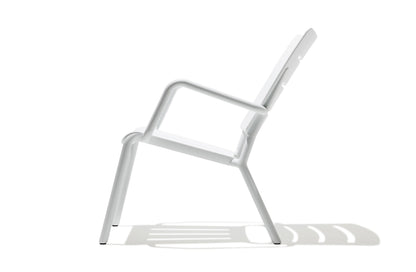 Outo Outdoor Lounge Chair